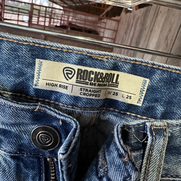 Rock & Roll Denim - Straight Cropped - Picture 3 of 6